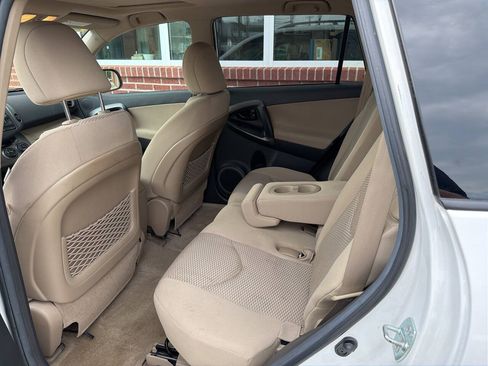 Used 2012 Toyota RAV4 4WD w/ Upgrade Value Pkg image 16