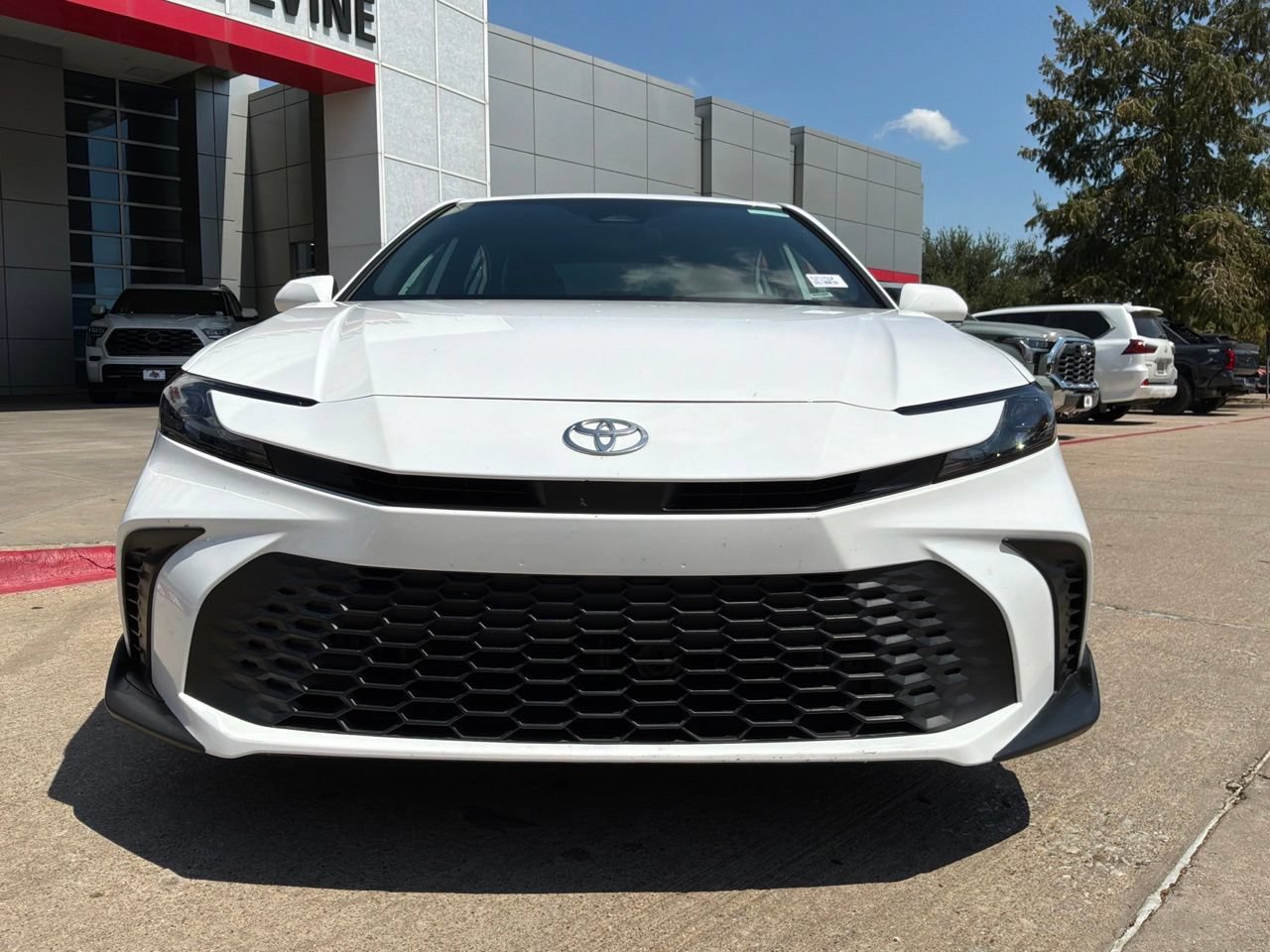 Used 2026 Toyota Camry SE FWD image 3