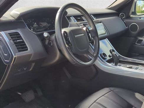 Used 2019 Land Rover Range Rover Sport SE image 9