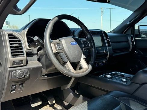 Used 2018 Ford Expedition XLT w/ Equipment Group 202A image 20