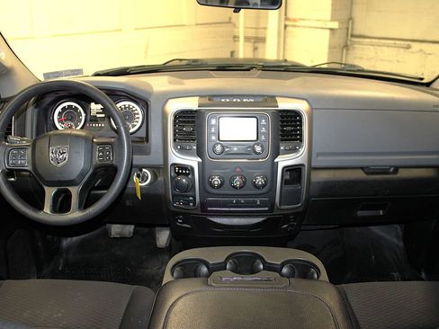 Certified 2020 RAM 1500 Classic Warlock AWD/4WD image 9