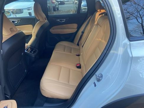 New 2026 Volvo V60 B5 Cross Country Ultra w/ Climate Package image 15