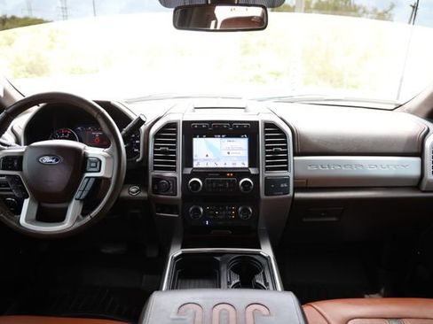 Used 2019 Ford F250 King Ranch w/ King Ranch Ultimate Package AWD/4WD image 12