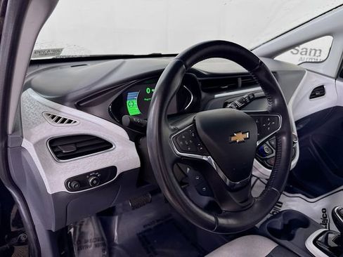 Used 2020 Chevrolet Bolt LT image 12