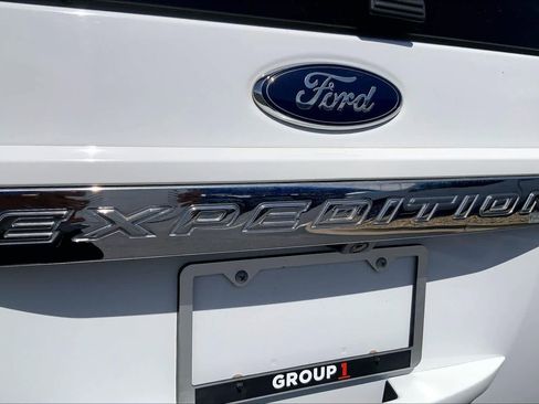 Used 2017 Ford Expedition EL XL w/ Equipment Group 101A RWD image 30