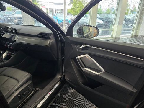 Used 2025 Audi Q3 2.0T Premium AWD/4WD image 41