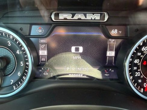 Used 2023 RAM 1500 Big Horn AWD/4WD image 17