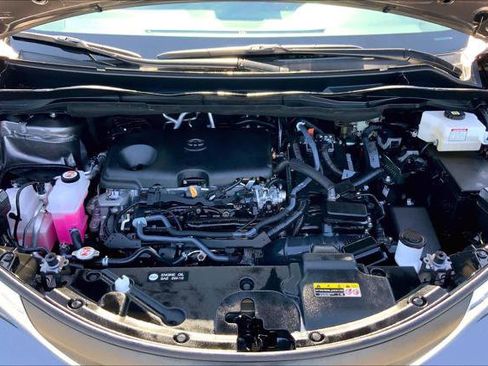 Certified 2024 Toyota Sienna LE w/ LE Plus Package image 31