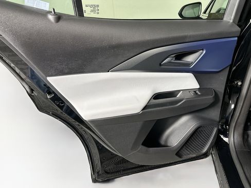 Used 2025 Chevrolet Equinox EV LT image 26