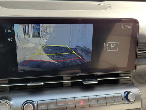 Used 2025 Hyundai Kona SEL FWD image 23