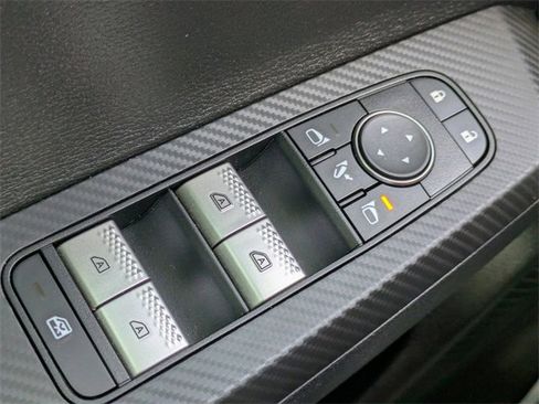 Used 2023 Mitsubishi Outlander SEL image 23