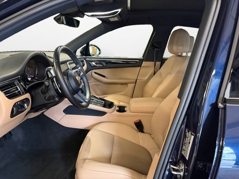 Used 2022 Porsche Macan AWD/4WD image 9