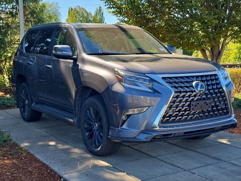 Used 2020 Lexus GX 460 Luxury w/ Luxury Sport Package AWD/4WD image 2