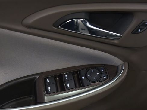 Used 2022 Chevrolet Malibu LT image 14