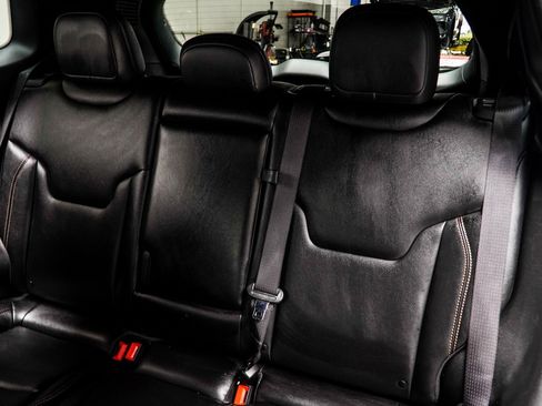 Used 2024 Jeep Compass Limited image 36