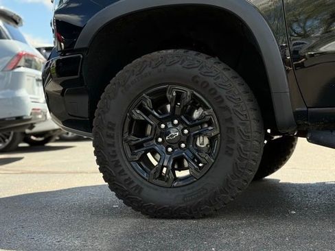 Used 2022 Chevrolet Silverado 1500 ZR2 w/ Technology Package AWD/4WD image 53