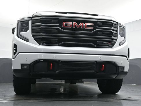 Used 2024 GMC Sierra 1500 AT4 w/ Technology Package AWD/4WD image 34