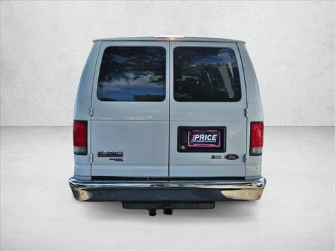Used 2014 Ford E-350 and Econoline 350 XLT RWD image 7