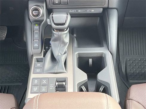 Used 2024 Toyota Land Cruiser image 17