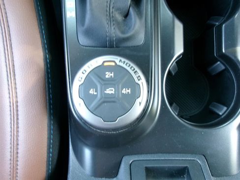 Used 2024 Ford Bronco Outer Banks AWD/4WD image 46