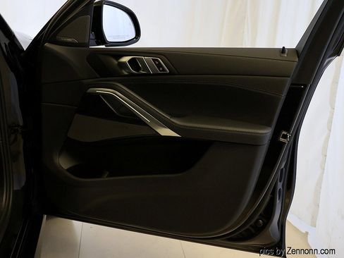 Certified 2025 BMW X6 xDrive40i w/ Climate Comfort Package image 35