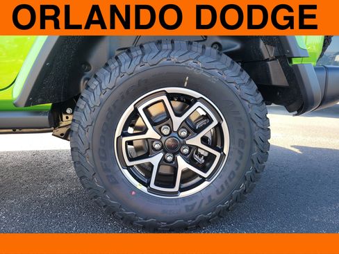 Used 2026 Jeep Wrangler Unlimited Rubicon w/ Technology Group AWD/4WD image 9