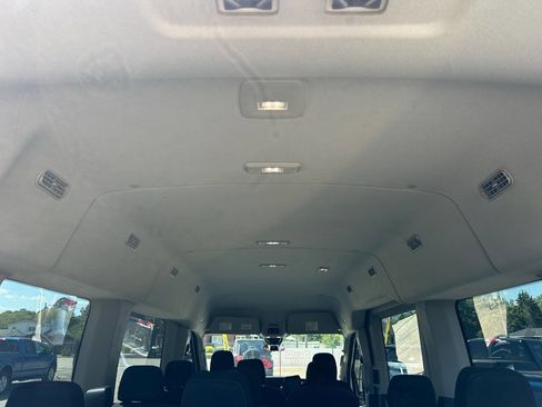 Used 2021 Ford Transit 350 XLT RWD image 11