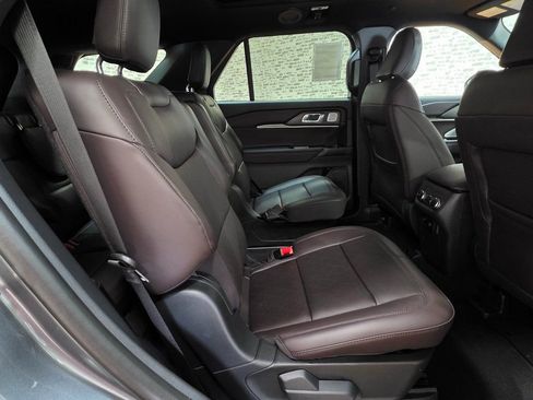 New 2026 Ford Explorer Platinum RWD image 14