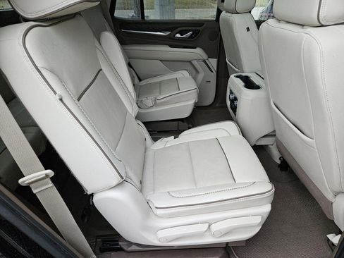 Used 2023 GMC Yukon Denali image 32