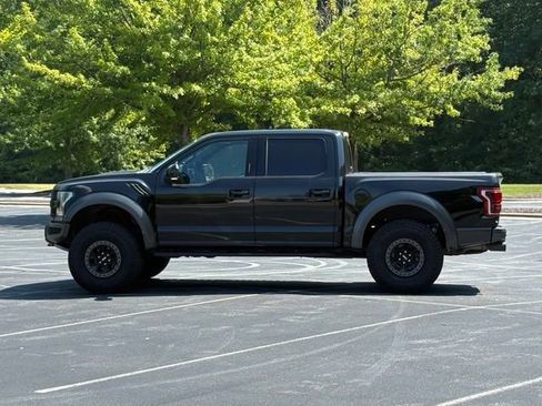 Used 2018 Ford F150 Raptor w/ Equipment Group 802A Luxury AWD/4WD image 3