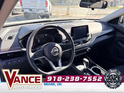 Used 2023 Nissan Altima 2.5 SV image 12