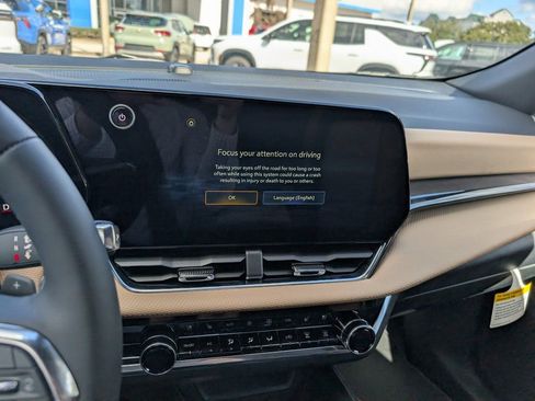 New 2026 Chevrolet Equinox ACTIV w/ Convenience Package III image 22