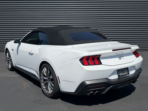 Used 2024 Ford Mustang GT Premium RWD image 3