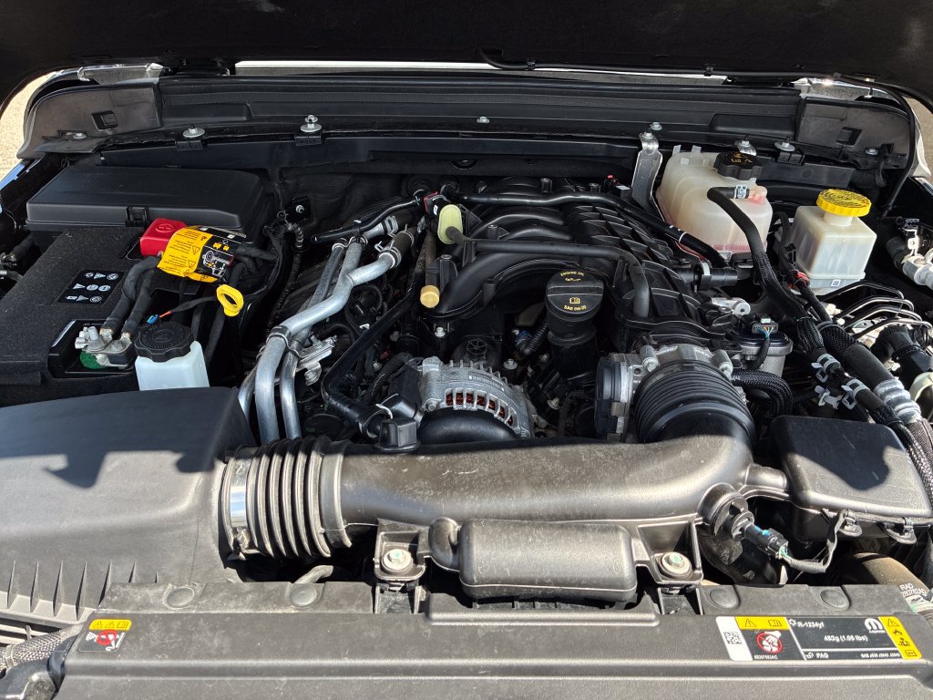 Used 2022 Jeep Gladiator Sport AWD/4WD image 28