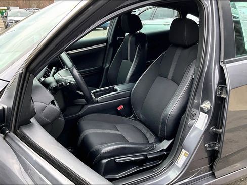 Used 2019 Honda Civic Sport image 8