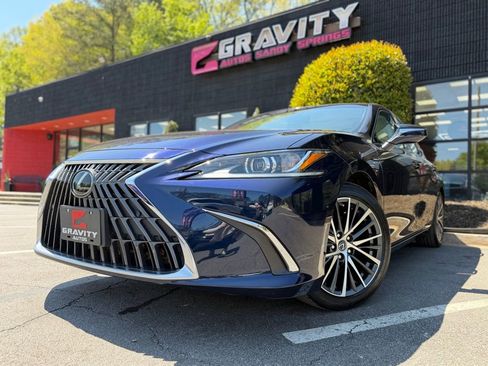Used 2023 Lexus ES 350 w/ Premium Package image 2