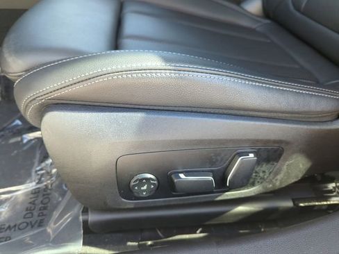 Certified 2024 BMW 330i Sedan image 19