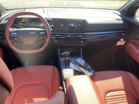 New 2026 Kia Sportage SX image 10