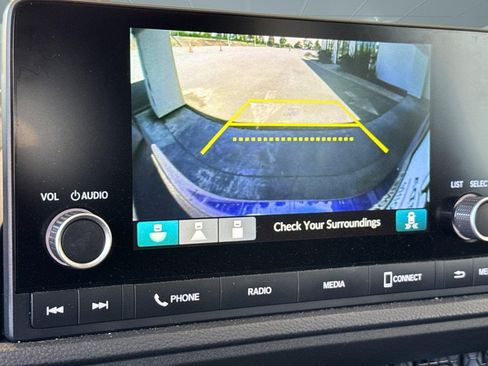 Certified 2025 Honda CR-V Sport image 23