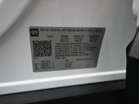 Used 2025 Chevrolet Equinox LT FWD image 17