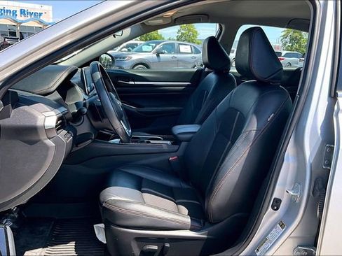 Used 2024 Nissan Altima 2.5 SR FWD image 18