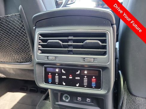 Used 2021 Audi Q7 3.0T Prestige w/ Prestige Package AWD/4WD image 23