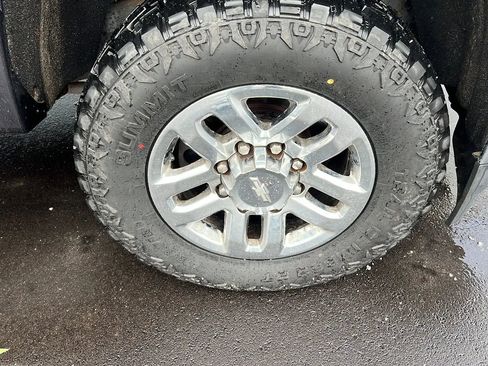 Used 2016 Chevrolet Silverado 2500 LT w/ LT Convenience Package image 35