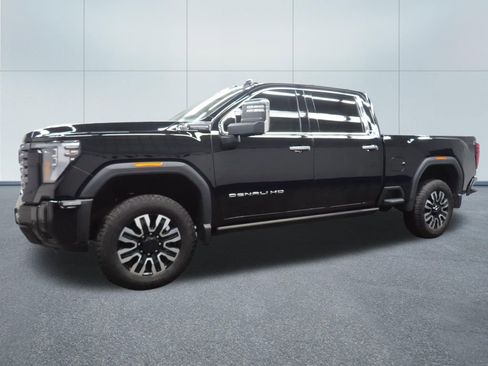 Used 2025 GMC Sierra 2500 Denali Ultimate w/ LPO, GMC Protection Package AWD/4WD image 7