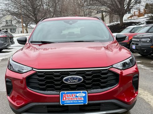 New 2026 Ford Escape ST-Line w/ Cold Weather Package AWD/4WD image 5
