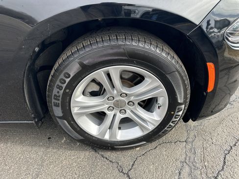 Used 2022 Dodge Charger SXT image 13