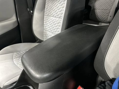 Used 2021 Chevrolet Equinox LT FWD image 25