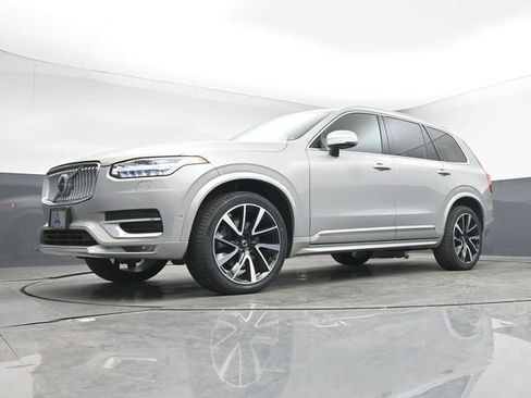 Used 2023 Volvo XC90 B6 Plus AWD/4WD image 40