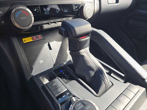 Certified 2025 Toyota 4Runner TRD Off-Road image 34