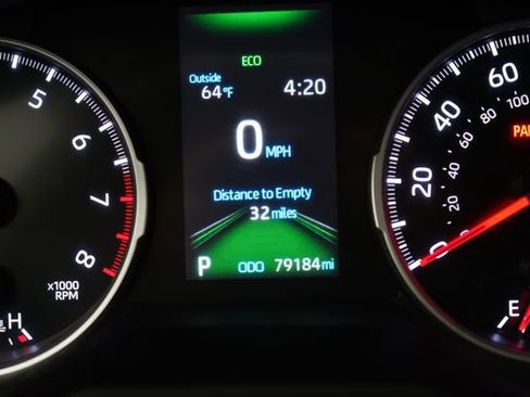 Used 2022 Toyota RAV4 LE image 24